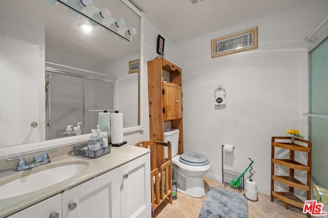 756 N Inglewood Avenue 1, Inglewood, CA 90302