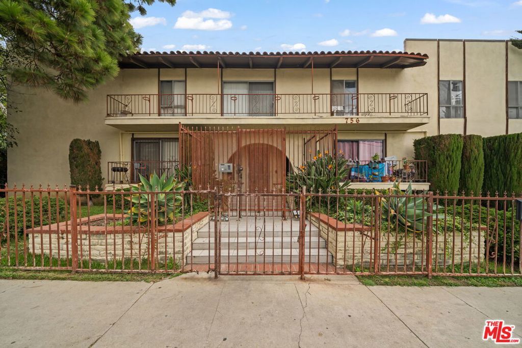 756 N Inglewood Avenue 1, Inglewood, CA 90302