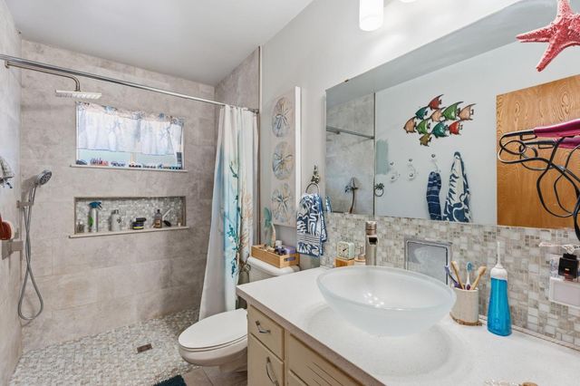 5446 E Mono Street, Fresno, CA 93727