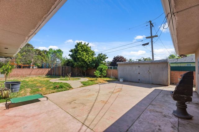 5446 E Mono Street, Fresno, CA 93727