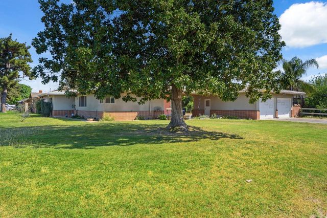 5446 E Mono Street, Fresno, CA 93727