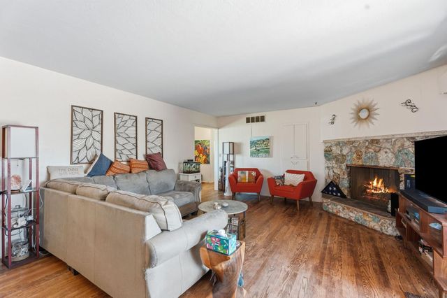 5446 E Mono Street, Fresno, CA 93727