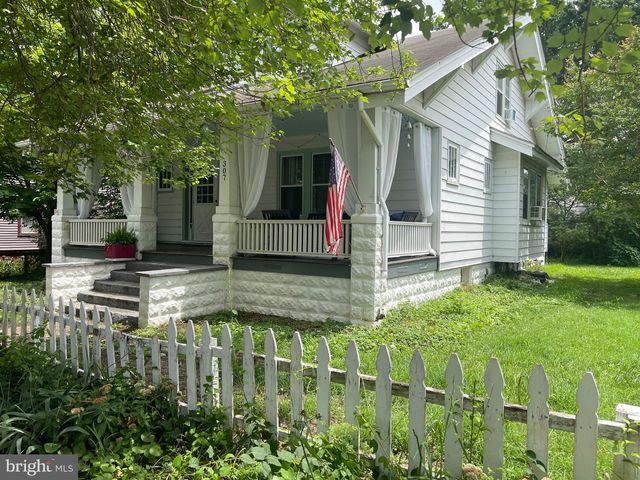 307 CLINTON ST, Delaware City, DE 19706