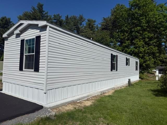 13 Noble Place, Londonderry, NH 03053