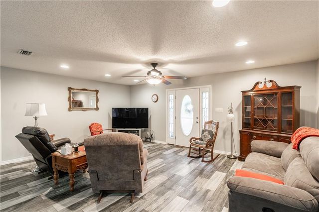 204 Bayou E Avenue, Satsuma, AL 36572