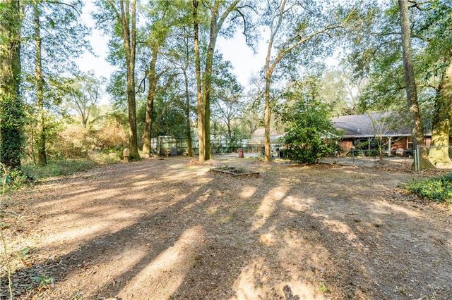 204 Bayou E Avenue, Satsuma, AL 36572