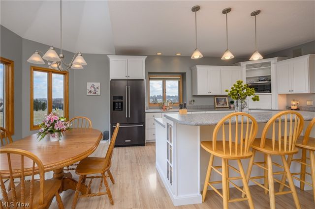 1617 Charolais Street NW, Uniontown, OH 44685