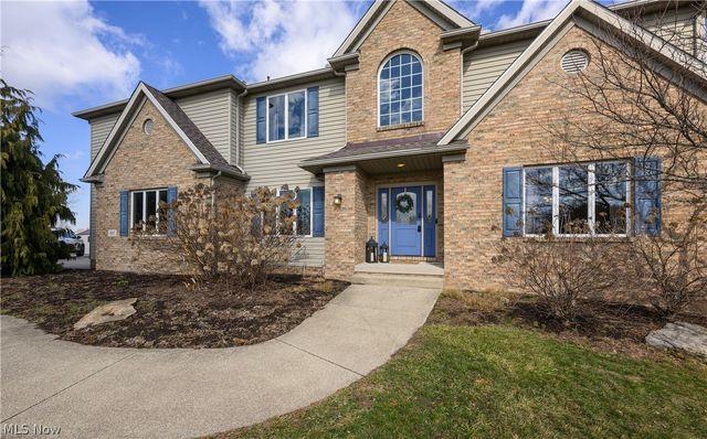 1617 Charolais Street NW, Uniontown, OH 44685