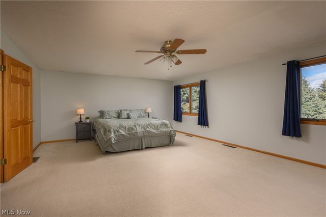 1617 Charolais Street NW, Uniontown, OH 44685