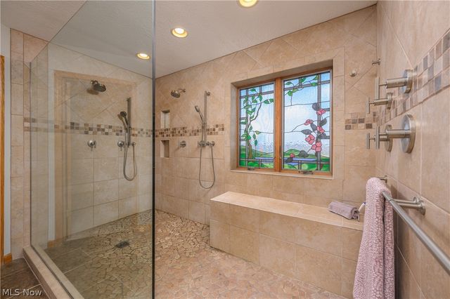 1617 Charolais Street NW, Uniontown, OH 44685