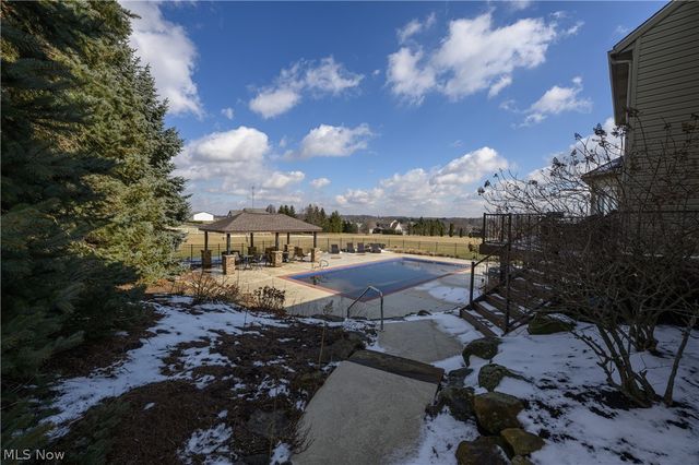 1617 Charolais Street NW, Uniontown, OH 44685