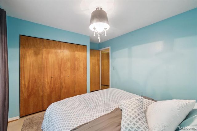 23330 Canfield Avenue, Farmington Hills, MI 48336