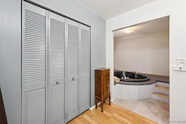 23330 Canfield Avenue, Farmington Hills, MI 48336