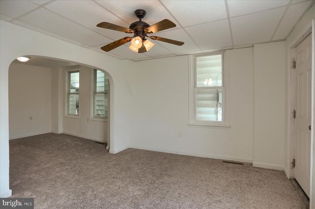 21 E ALLEN STREET, Mechanicsburg, PA 17055