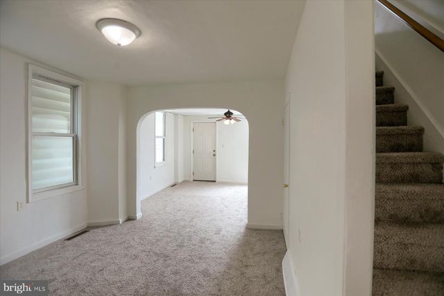 21 E ALLEN STREET, Mechanicsburg, PA 17055