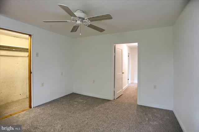 21 E ALLEN STREET, Mechanicsburg, PA 17055