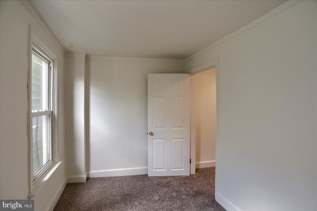21 E ALLEN STREET, Mechanicsburg, PA 17055