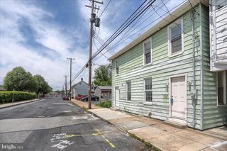 21 E ALLEN STREET, Mechanicsburg, PA 17055