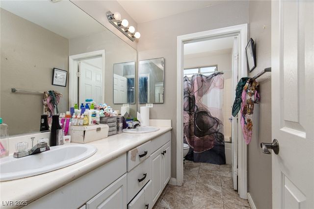 6513 Diamond Point Court, North Las Vegas, NV 89084