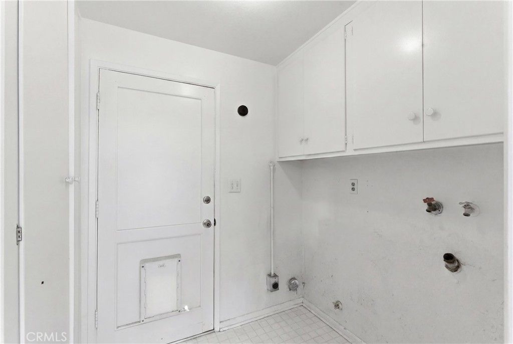 Image 15 of property listing at 1732 Missouri, Costa Mesa, CA 92626