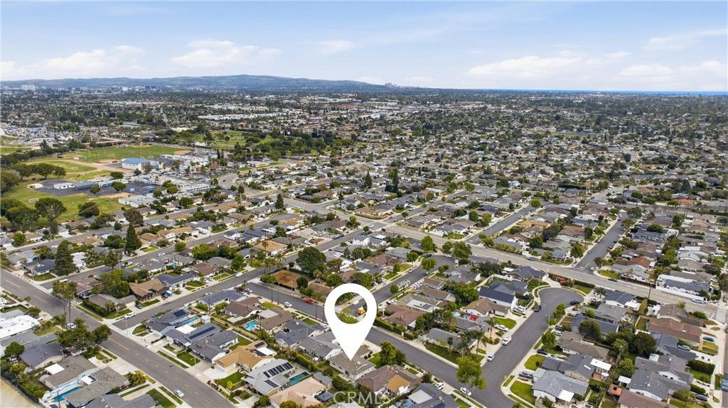 Image 34 of property listing at 1732 Missouri, Costa Mesa, CA 92626