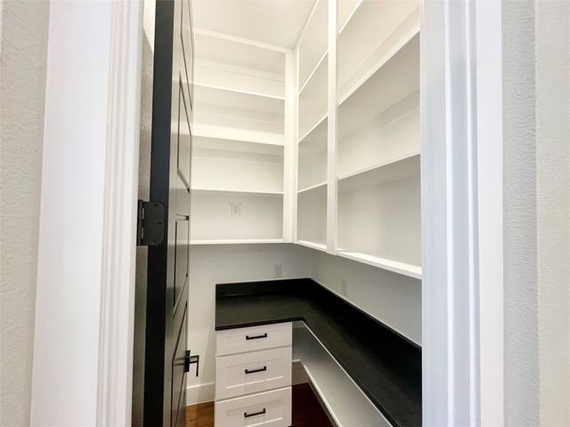 1083 Dixie Estates Way, Whitesboro, TX 76273