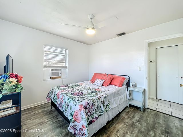 1090 Bianca Drive NE, Palm Bay, FL 32905