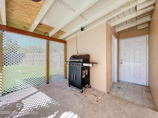 1090 Bianca Drive NE, Palm Bay, FL 32905