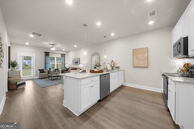 92 Maple Trail, Dawsonville, GA 30534