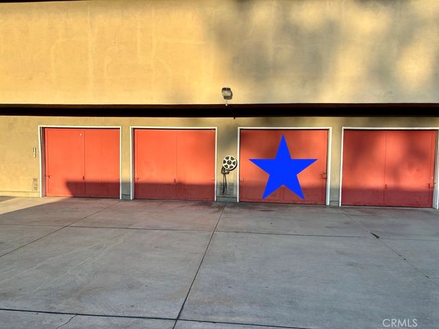 16971 Hoskins 3, Huntington Beach, CA 92649