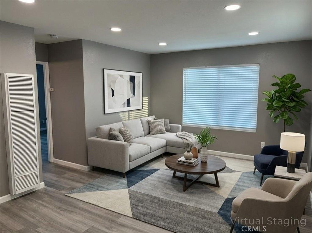 16971 Hoskins 3, Huntington Beach, CA 92649