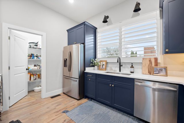 1027 Montague Place, Chattanooga, TN 37408