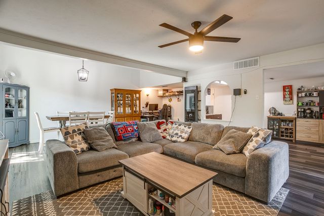 2909 Clover Valley Drive, Garland, TX 75043