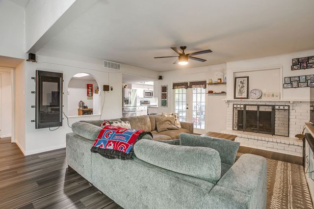 2909 Clover Valley Drive, Garland, TX 75043