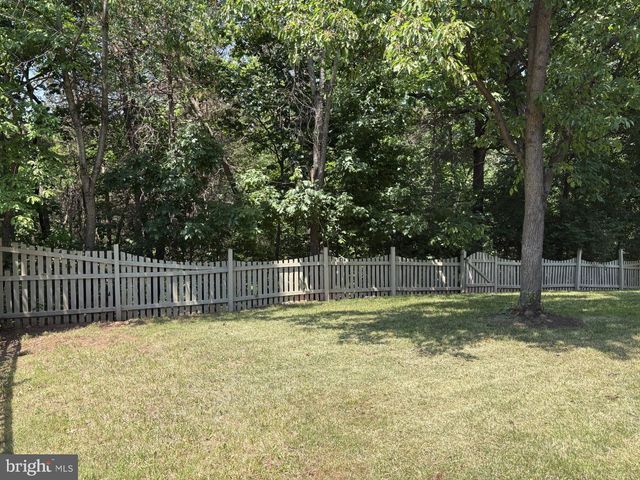 21745 REGENTS PARK CIR, Sterling, VA 20166