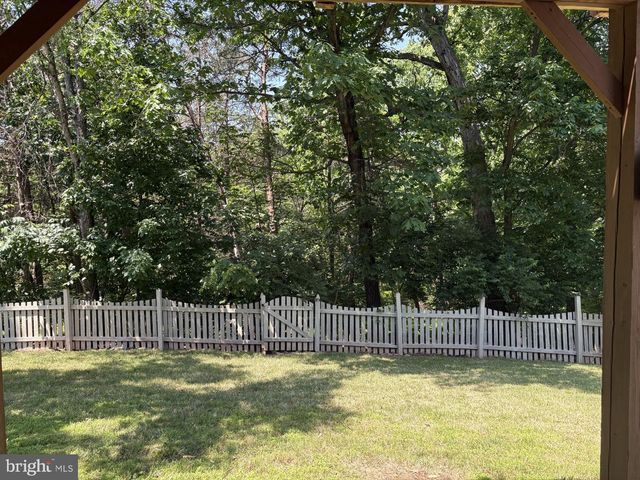 21745 REGENTS PARK CIR, Sterling, VA 20166