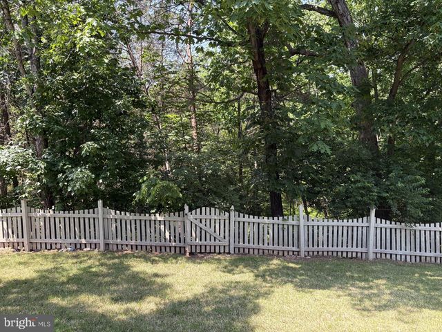 21745 REGENTS PARK CIR, Sterling, VA 20166