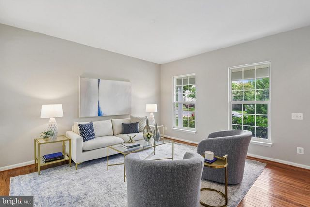 21745 REGENTS PARK CIR, Sterling, VA 20166