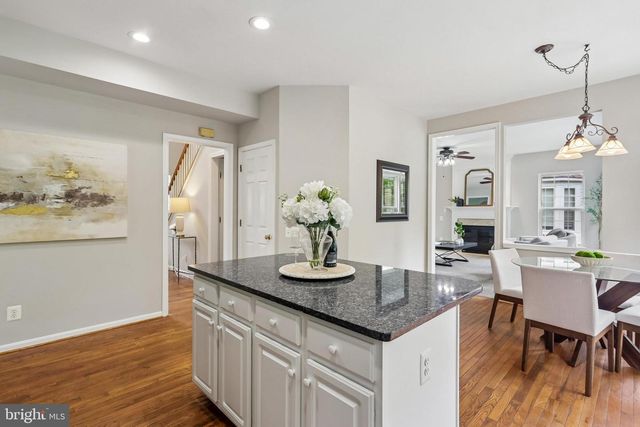 21745 REGENTS PARK CIR, Sterling, VA 20166