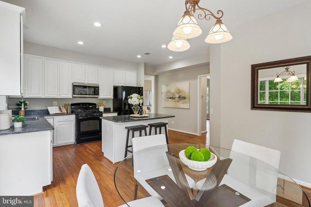 21745 REGENTS PARK CIR, Sterling, VA 20166