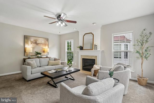 21745 REGENTS PARK CIR, Sterling, VA 20166