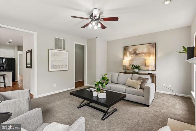21745 REGENTS PARK CIR, Sterling, VA 20166