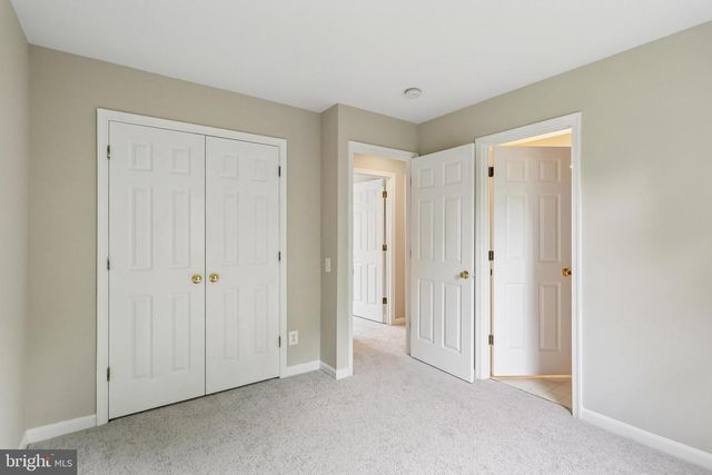 21745 REGENTS PARK CIR, Sterling, VA 20166