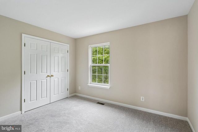 21745 REGENTS PARK CIR, Sterling, VA 20166