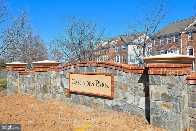 21745 REGENTS PARK CIR, Sterling, VA 20166