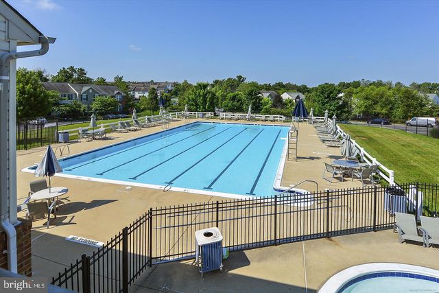 21745 REGENTS PARK CIR, Sterling, VA 20166