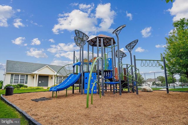 21745 REGENTS PARK CIR, Sterling, VA 20166