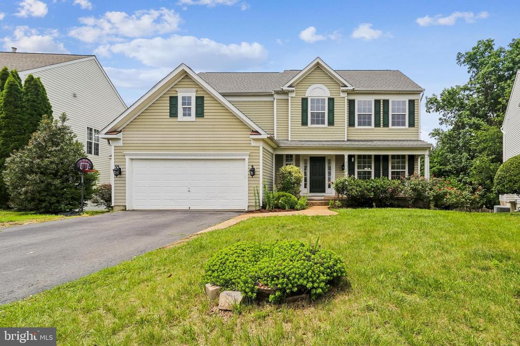 21745 REGENTS PARK CIR, Sterling, VA 20166
