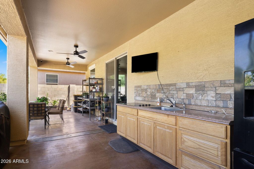 2482 W ARROYO Way, San Tan Valley, AZ 85144 — photo 2