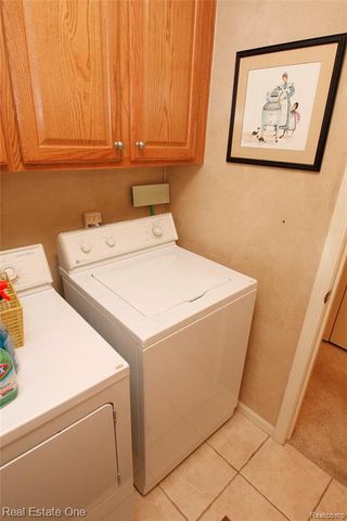 1227 Valley Circle, Rochester Hills, MI 48309